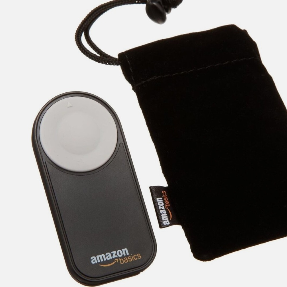 Amazon Basics Nikon Wireless Remote Control for Digital SLR Cameras Includes Bag